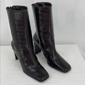 AMANDA SMITH FATE WOMENS SIZE 8.5M Elegant Brown Crocodile-Embossed Leat…